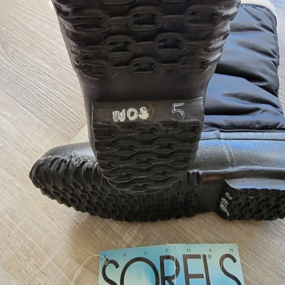 VINTAGE Kaufman Sorel Black Boots size 5 NWT